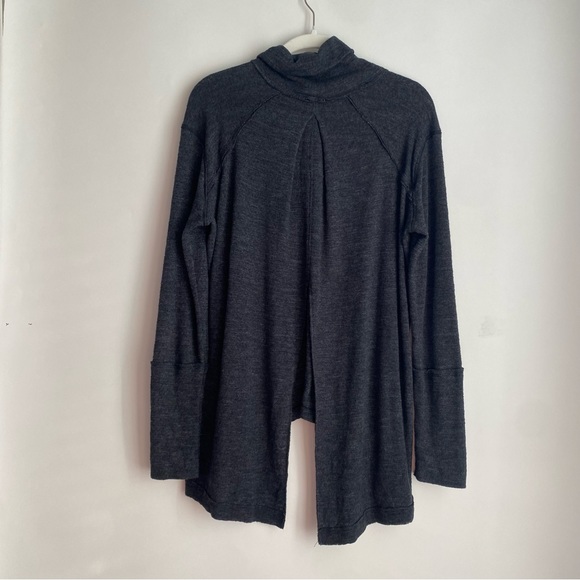 Free People Cocoon Cowl Neck Split Back Charcoal‎ Grey Turtleneck - Size Medium - Picture 4 of 12
